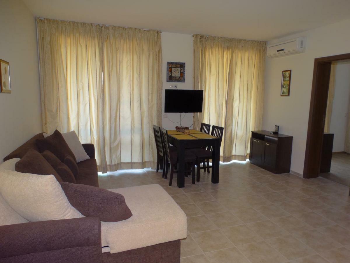 אפרטהוטל נסבר Chateau Del Marina Apart Complex מראה חיצוני תמונה